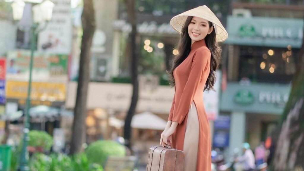 Hình Ảnh Gái Đẹp Tóc Dài Góc Nhìn Đa Chiều Về Nghệ Thuật, Pháp Lý Và Xã Hội